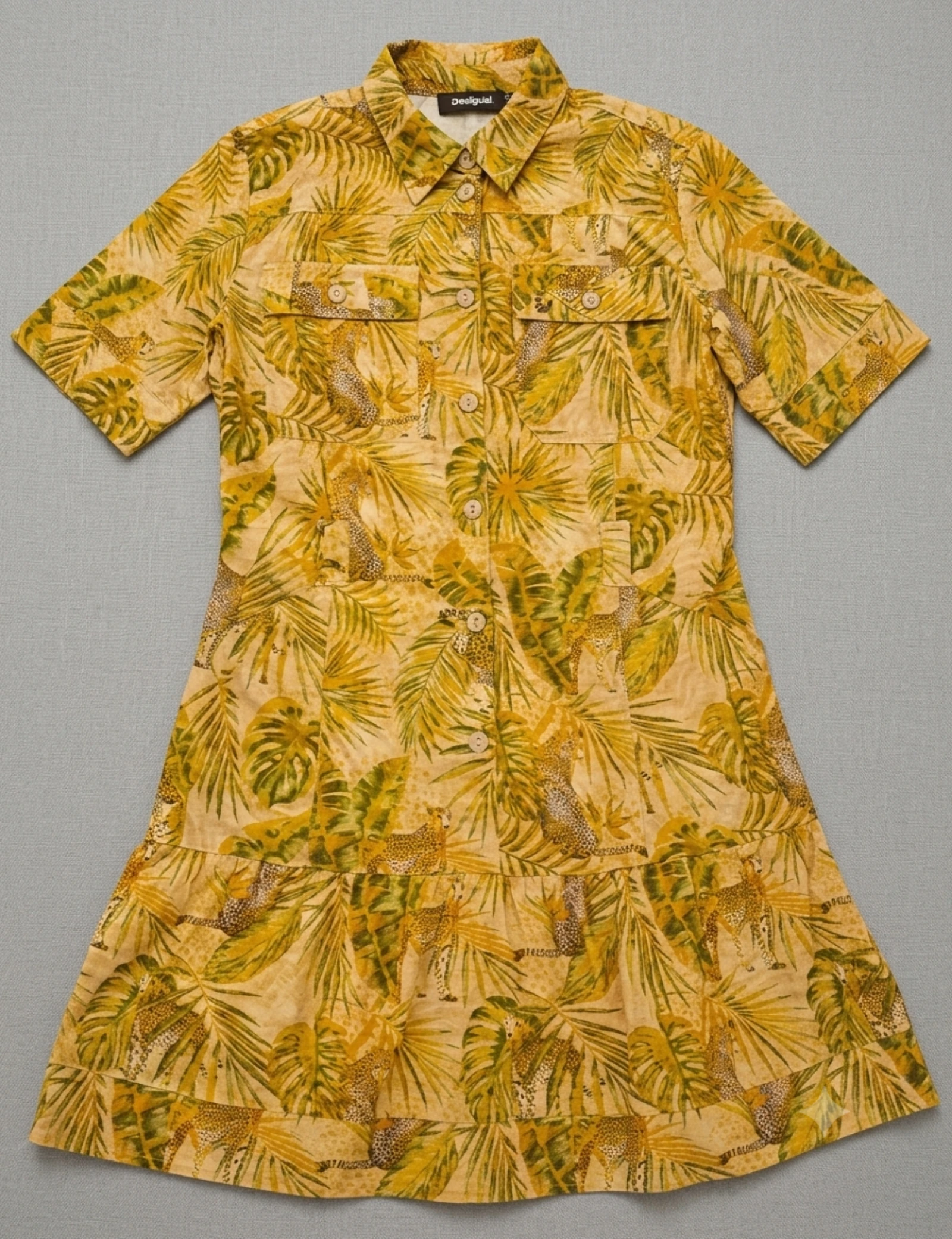 Vestido Camisero Desigual Estampado Tropical y Leopardos (Talla M)